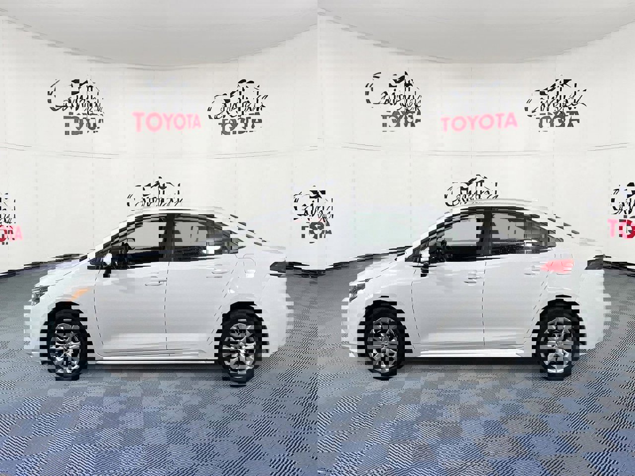Used 2024 Toyota Corolla LE image 4