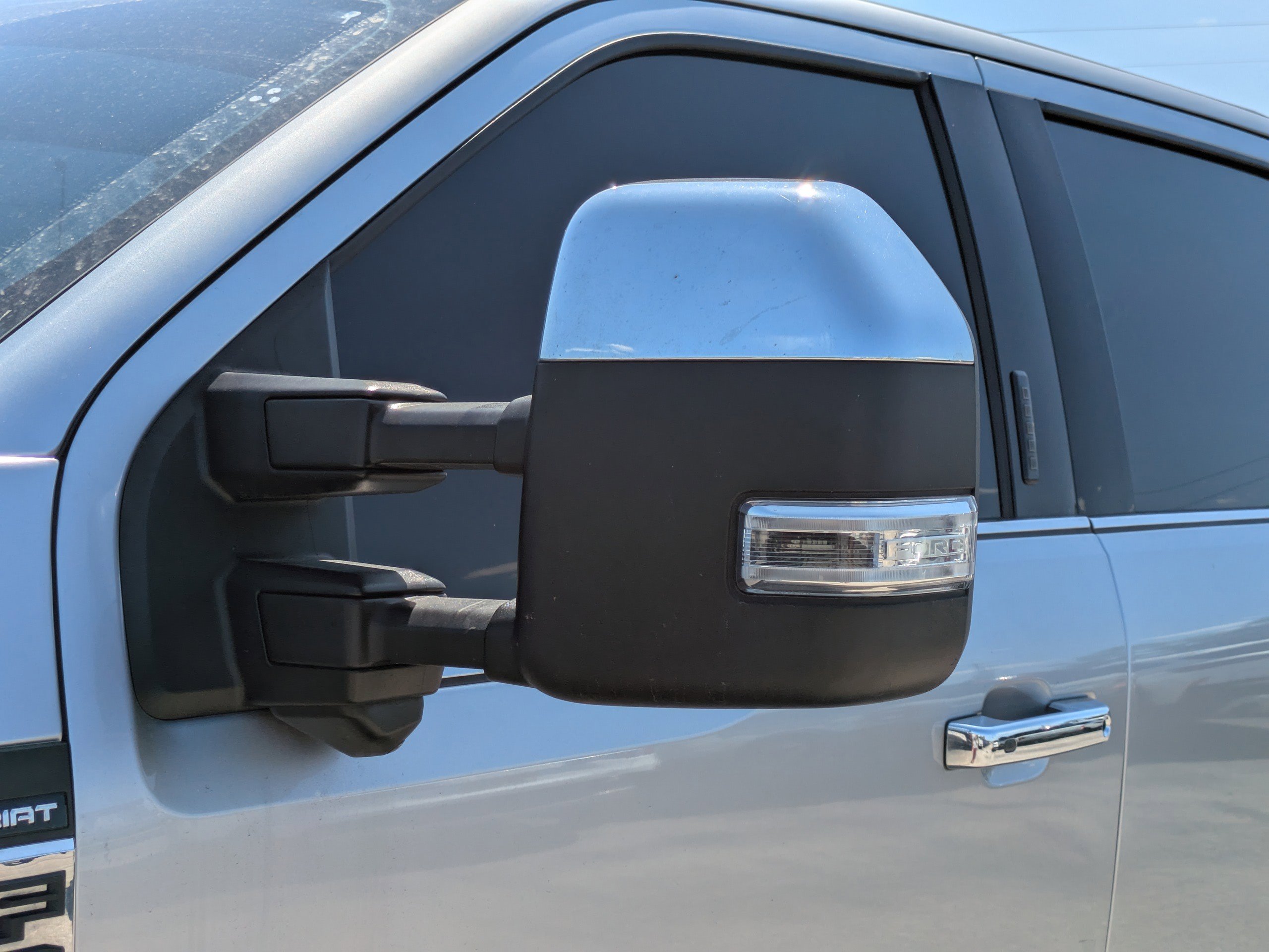 Used 2023 Ford F250 Lariat w/ Lariat Ultimate Package AWD/4WD image 32