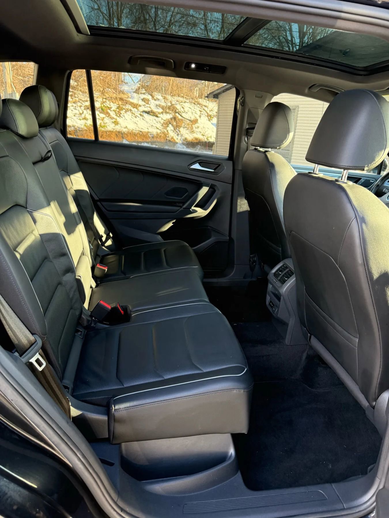 Used 2019 Volkswagen Tiguan SEL Premium R-Line image 24