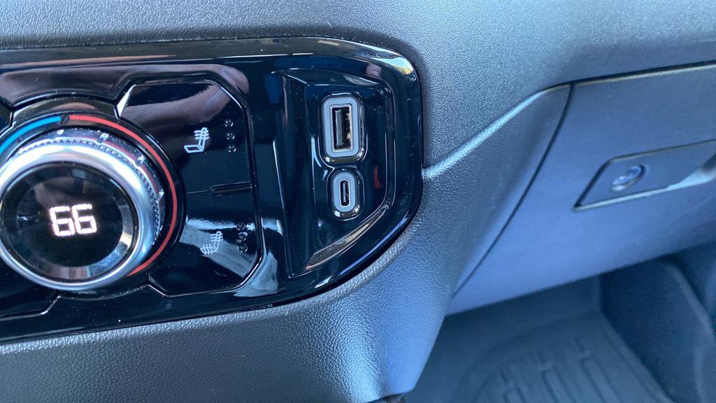 Used 2024 GMC Sierra 1500 Elevation w/ Elevation Premium Package AWD/4WD image 36