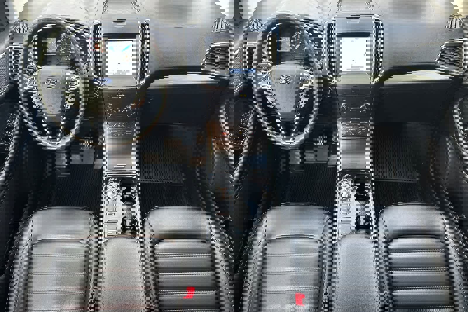 Certified 2020 Ford Edge SEL w/ Convenience Package image 3