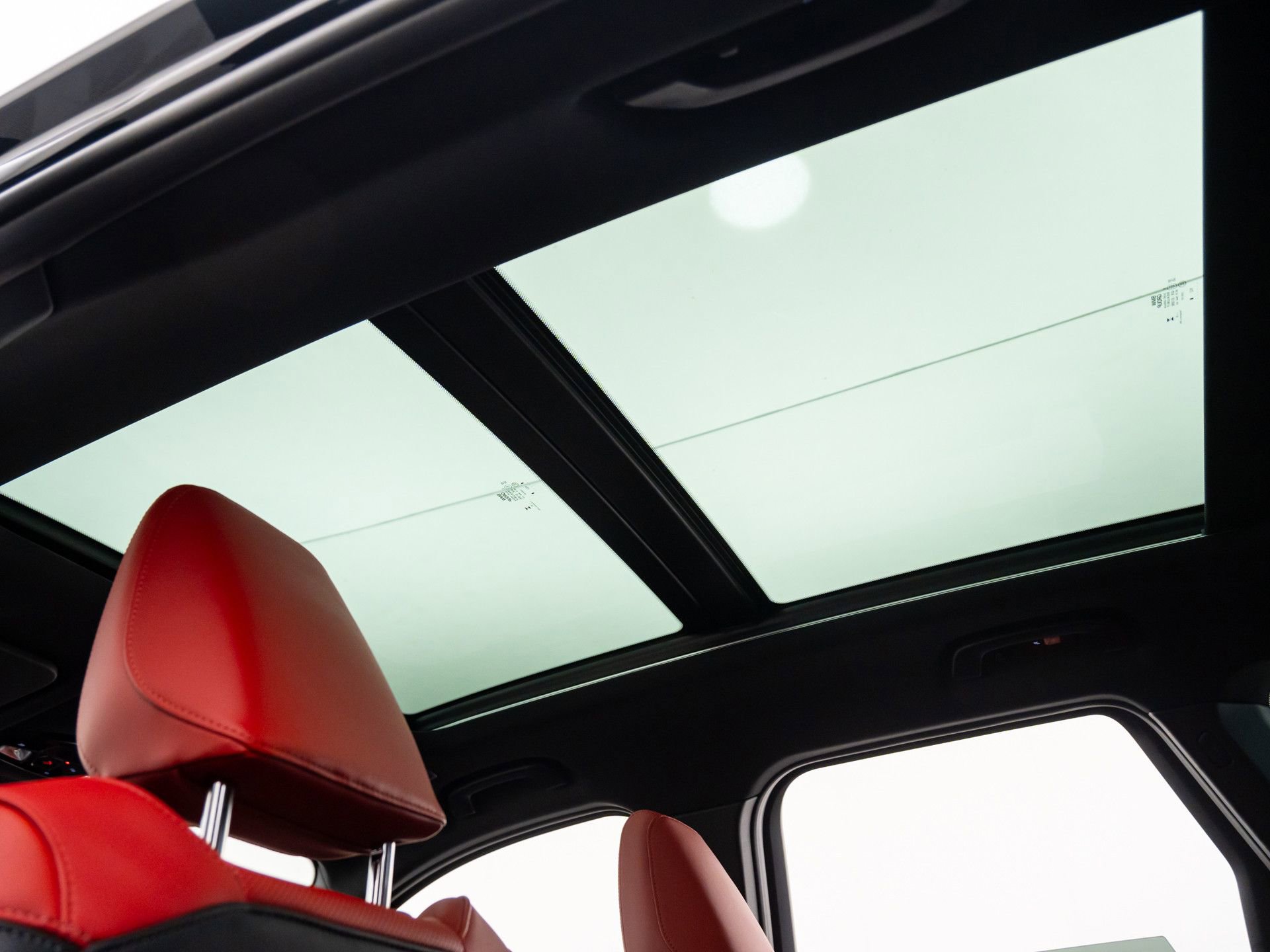 Used 2025 BMW X1 xDrive28i w/ M Sport Package image 17