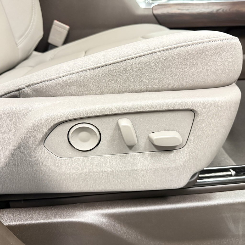 New 2026 GMC Sierra 2500 SLT image 15