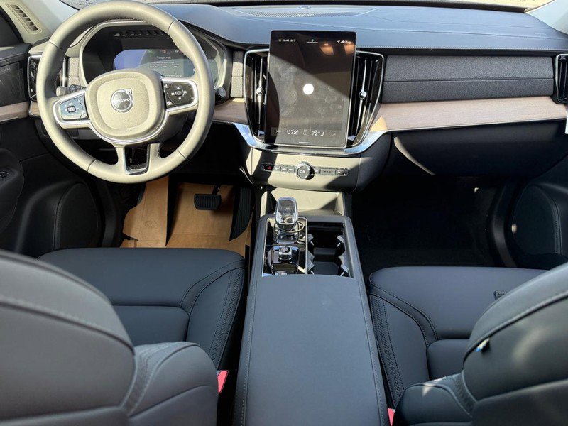 New 2026 Volvo XC90 B6 Plus w/ Protection Package AWD/4WD image 7