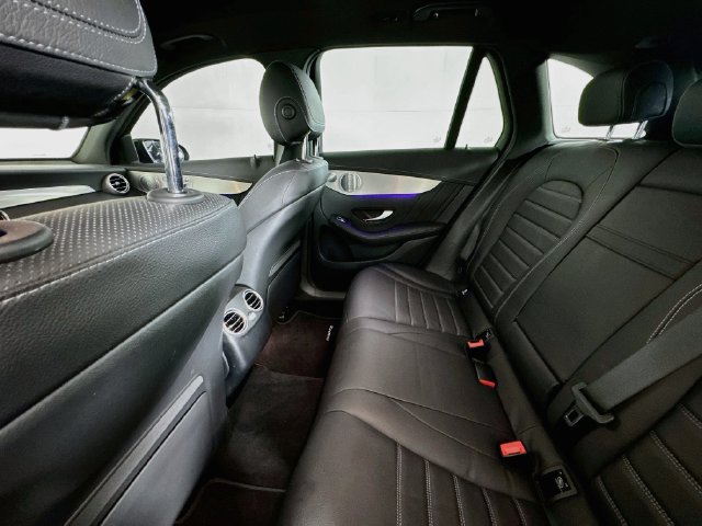 Used 2020 Mercedes-Benz GLC 43 AMG 4MATIC image 21