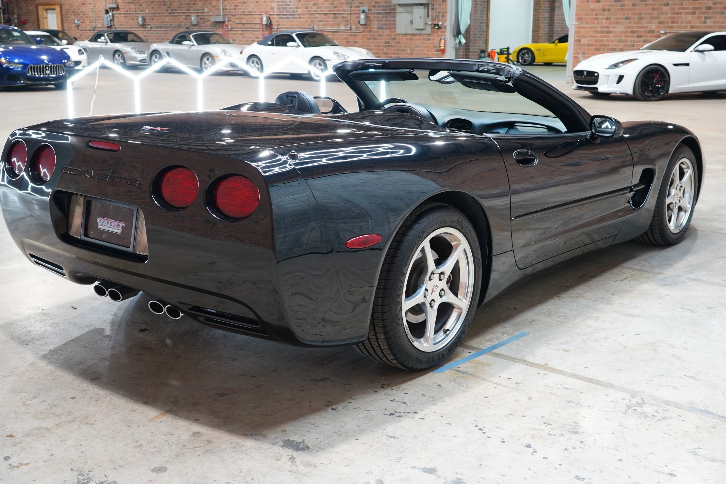 Used 2004 Chevrolet Corvette Convertible w/ Preferred Equipment Group image 18