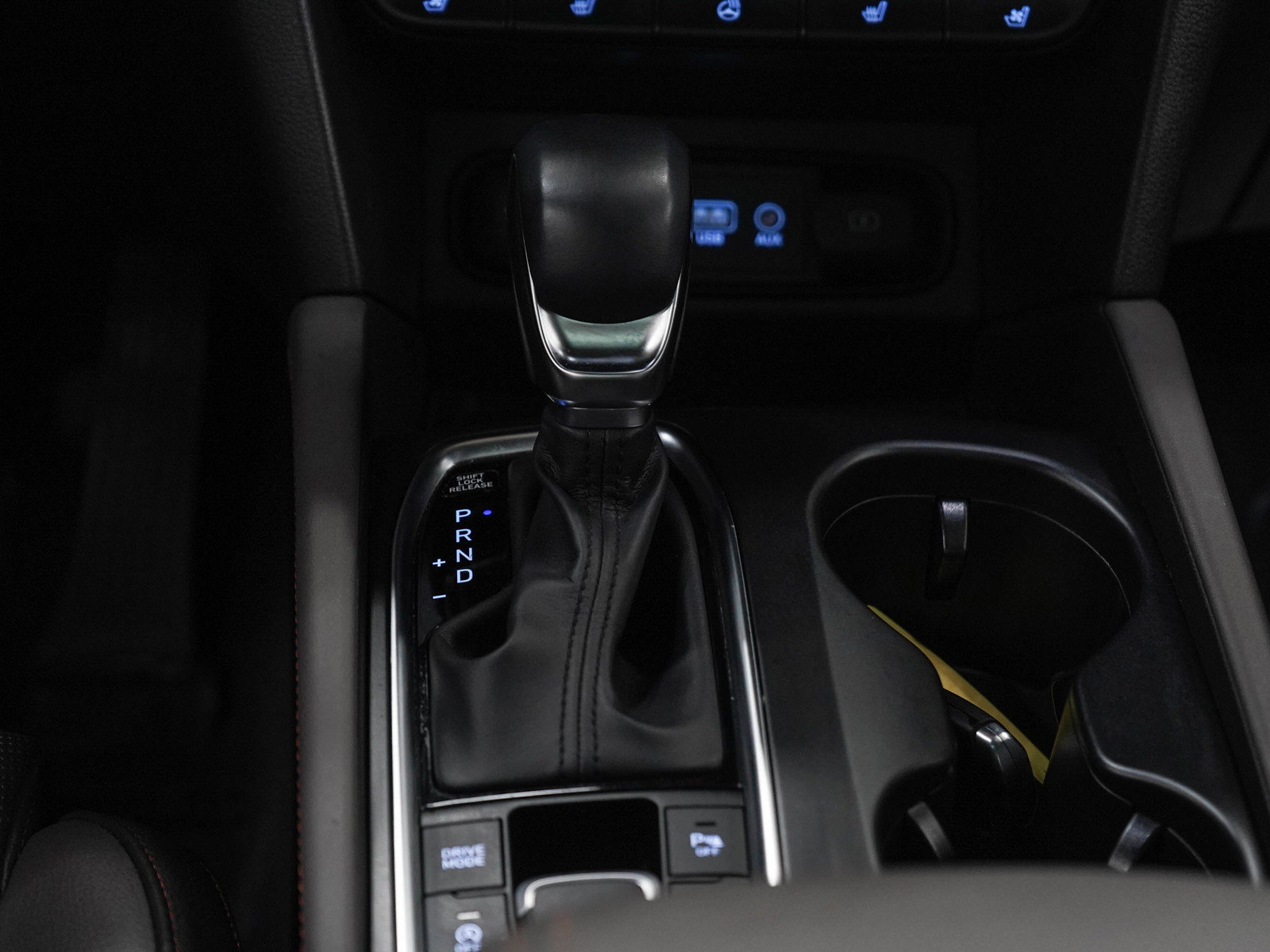 Used 2020 Hyundai Santa Fe Limited AWD/4WD image 20