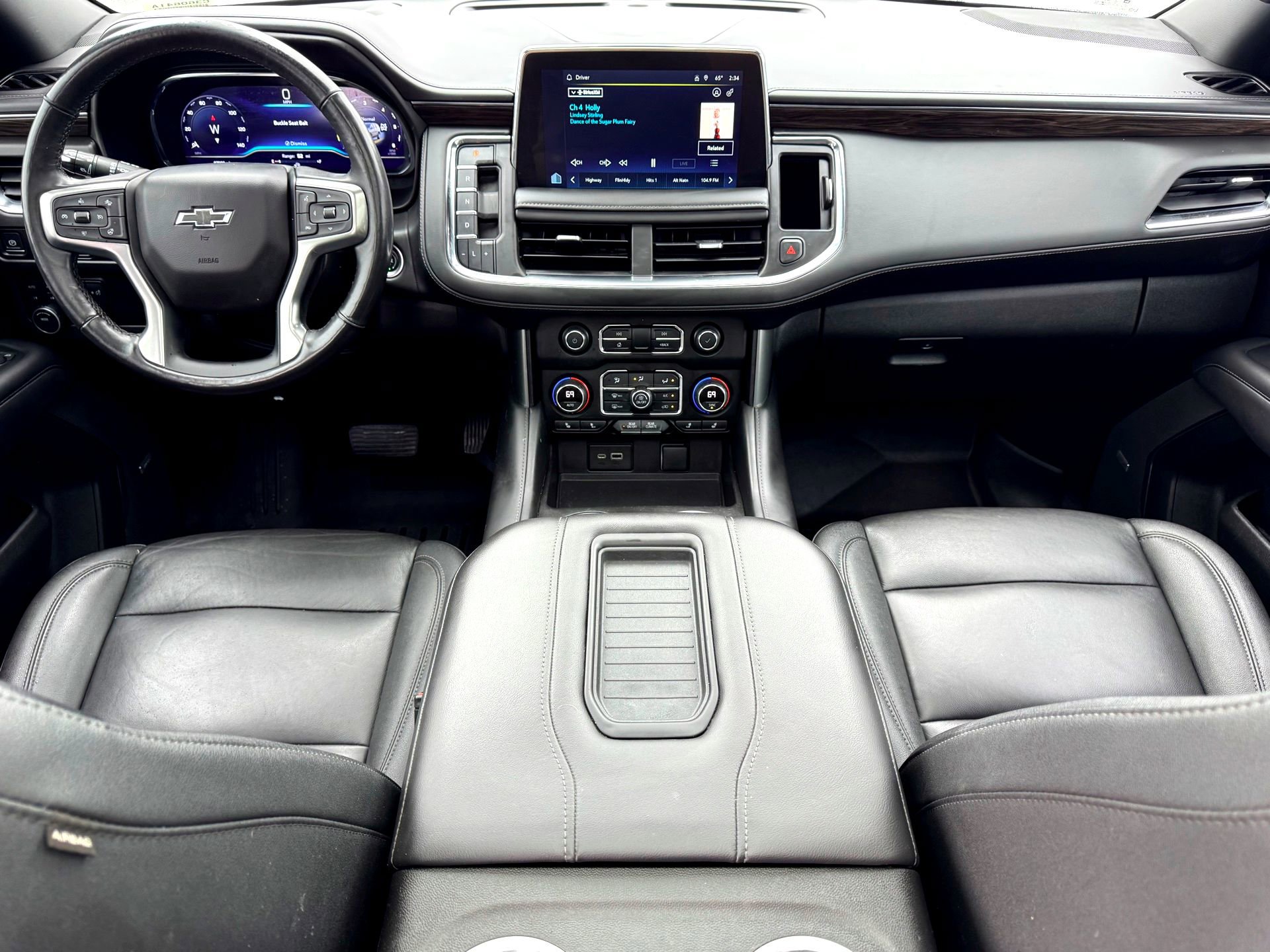 Used 2022 Chevrolet Tahoe Z71 w/ Luxury Package image 23