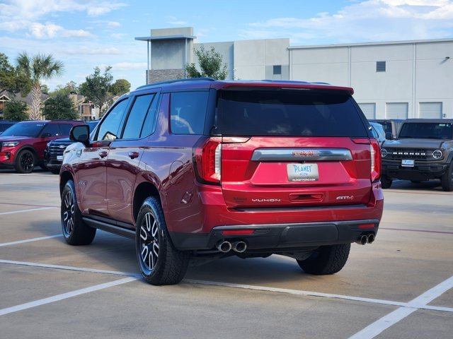 Used 2024 GMC Yukon AT4 w/ Technology Package AWD/4WD image 7