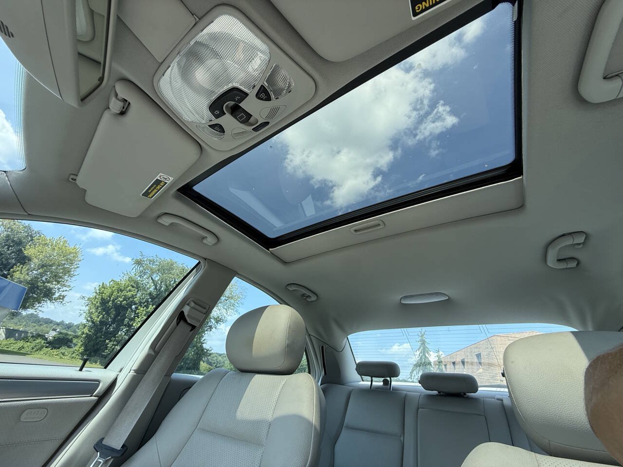 Used 2006 Mercedes-Benz C 230 Sedan w/ Sunroof Pkg image 27