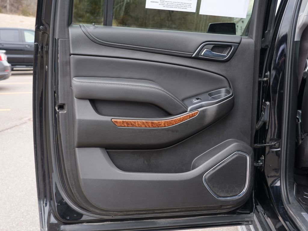Used 2017 Chevrolet Suburban Premier image 20