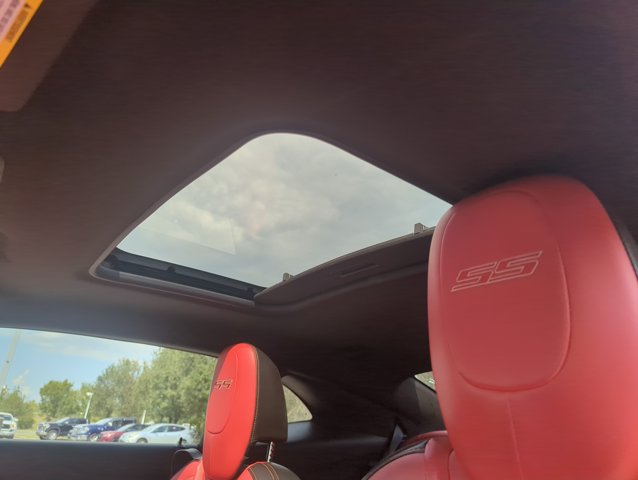 Used 2011 Chevrolet Camaro SS w/ Interior Accent Trim Package RWD image 21