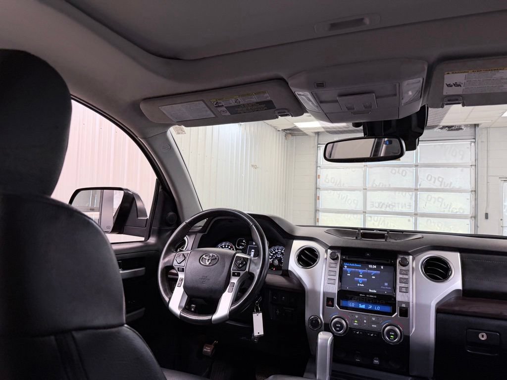 Used 2018 Toyota Tundra Limited w/ Limited Premium Package AWD/4WD image 31