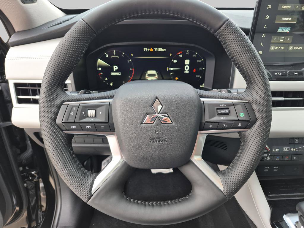 New 2025 Mitsubishi Outlander SEL image 14