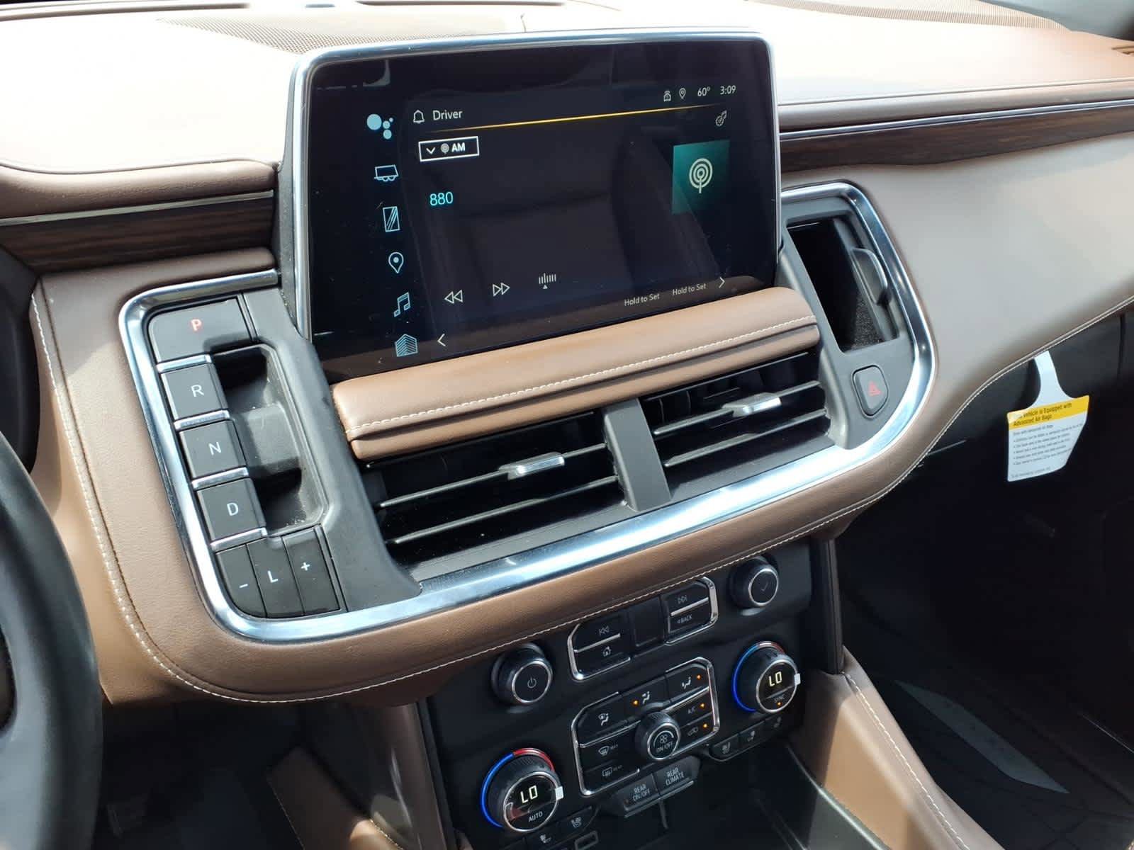 Used 2023 Chevrolet Suburban High Country AWD/4WD image 13