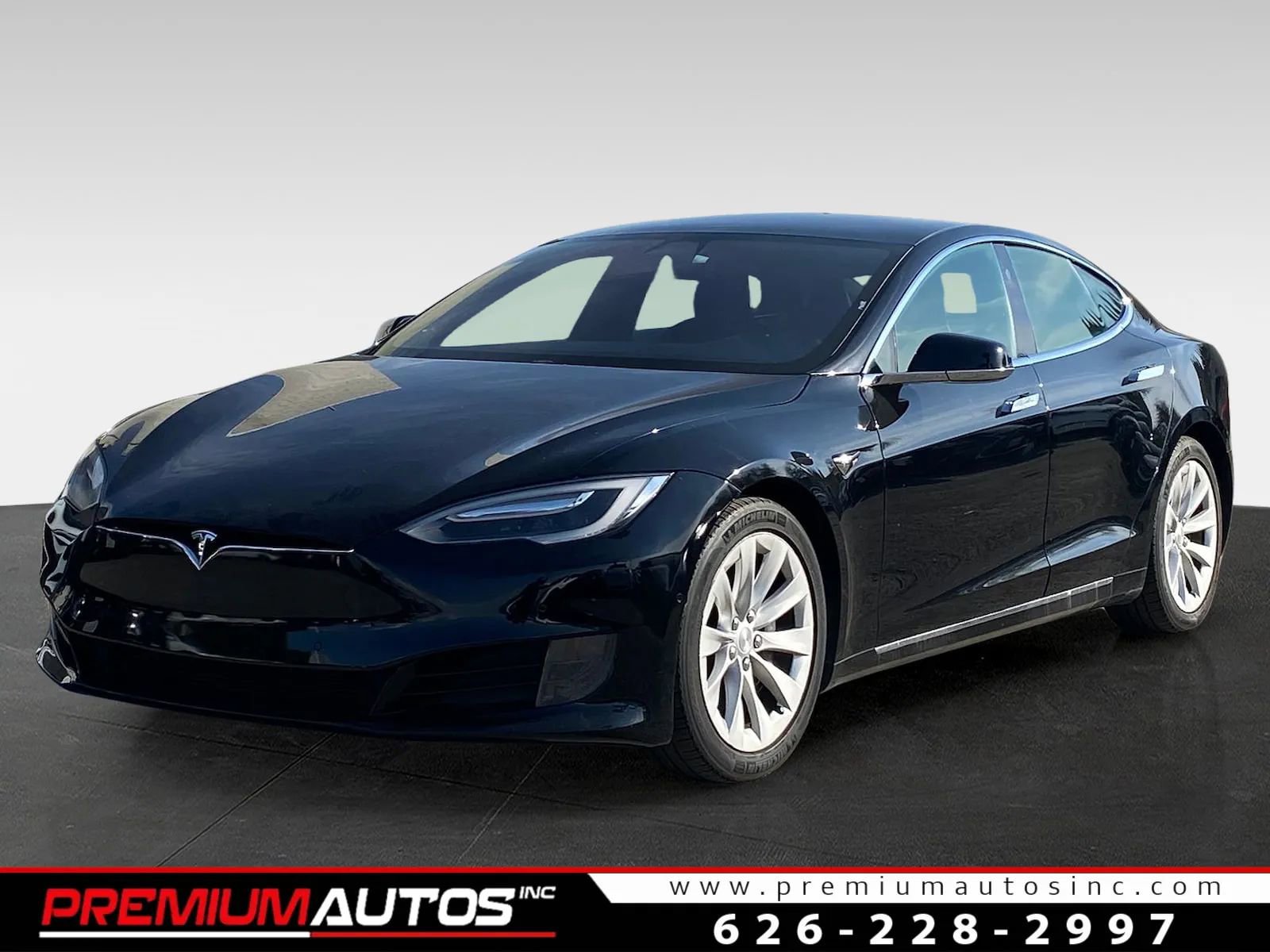Used 2017 Tesla Model S 75 RWD image 1