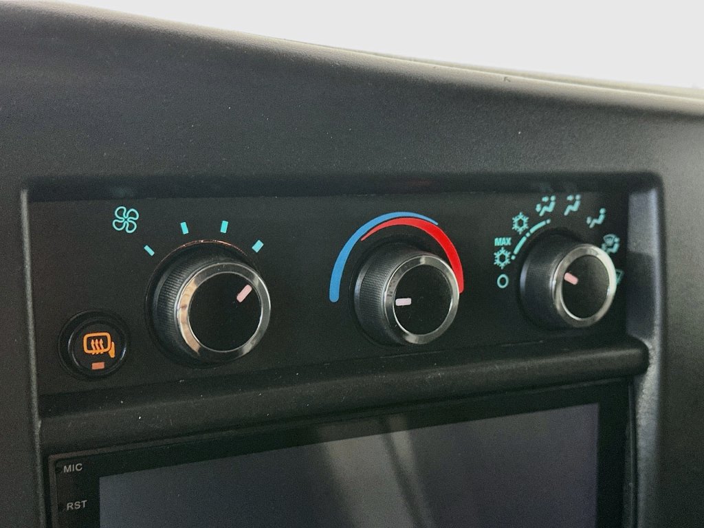 Used 2022 Chevrolet Express 2500 w/ Driver Convenience Package RWD image 19