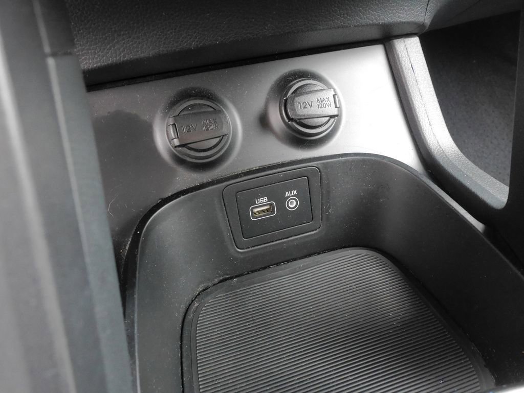 Used 2018 Hyundai Santa Fe Sport image 26