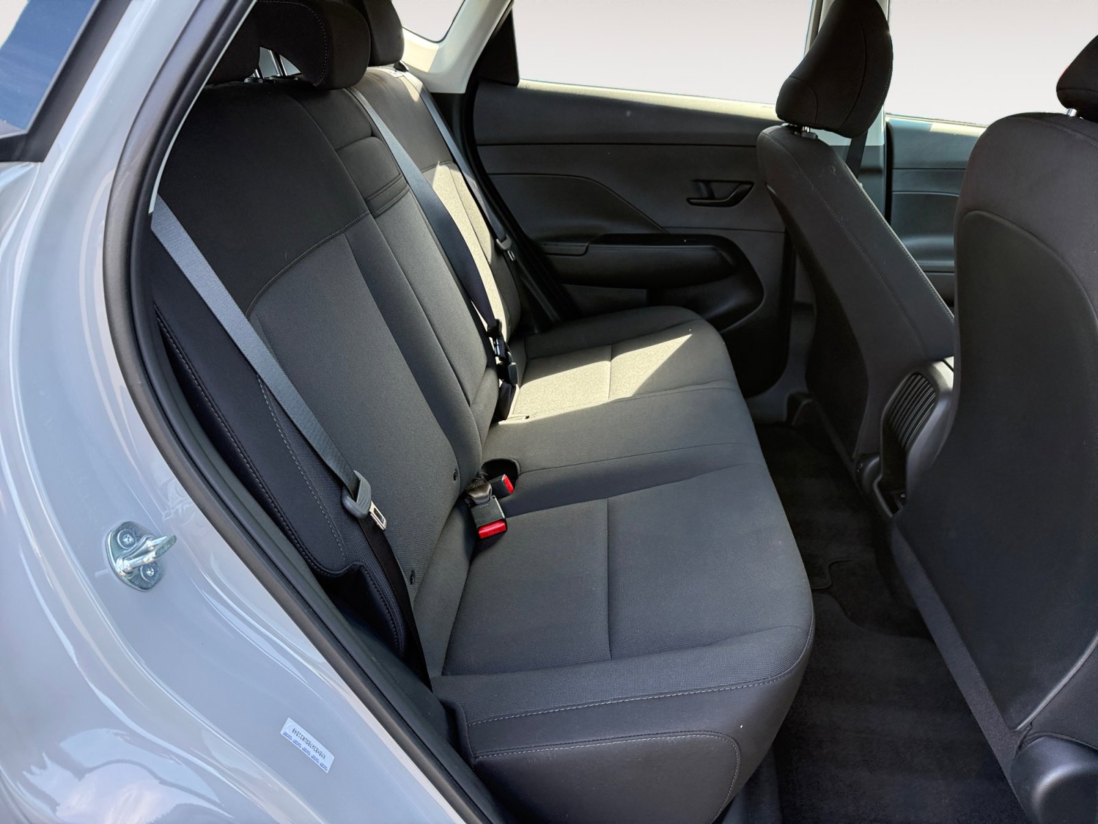 Certified 2025 Hyundai Kona SE image 18