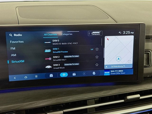 Used 2024 Hyundai Santa Fe Limited image 16