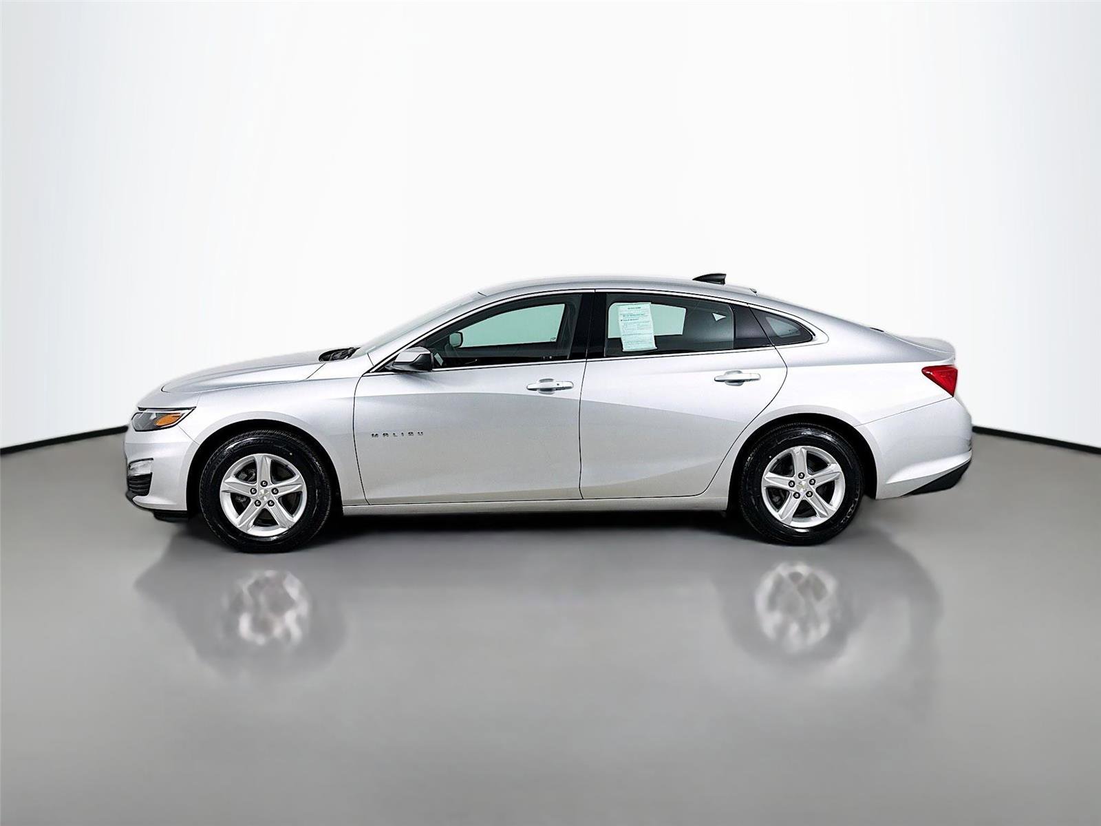 Used 2021 Chevrolet Malibu LS image 5