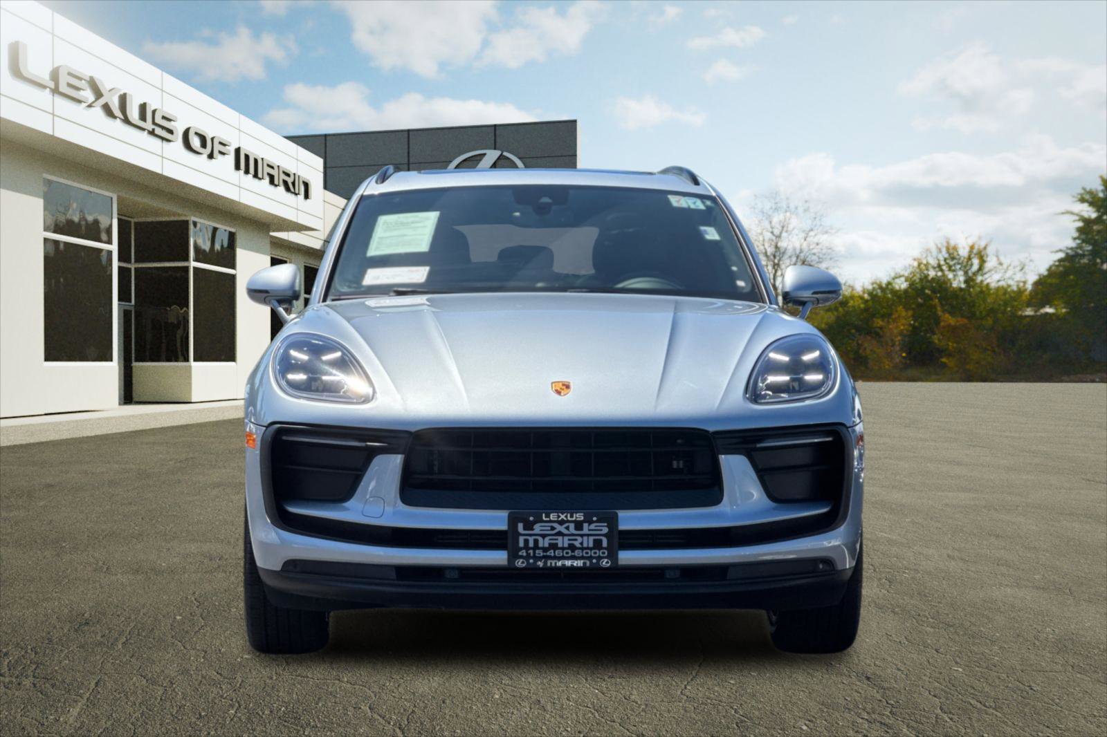 Used 2022 Porsche Macan AWD/4WD image 6