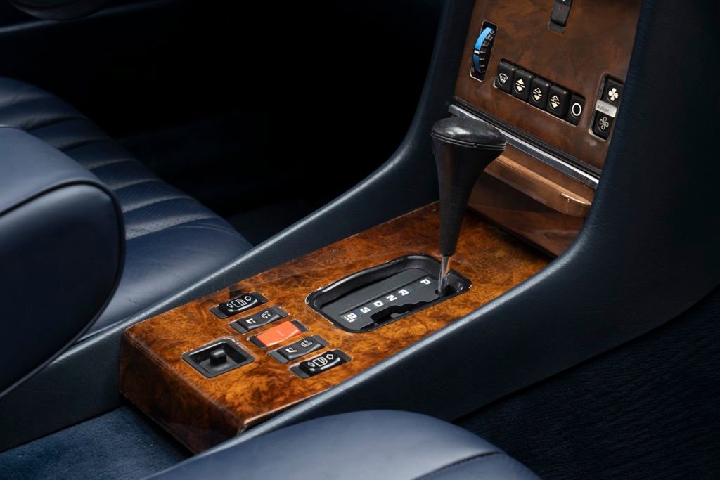 Used 1988 Mercedes-Benz 560 SL image 33