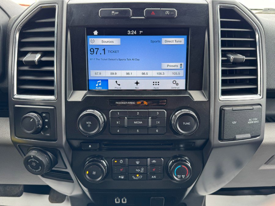 Used 2016 Ford F150 XLT w/ Equipment Group 302A Luxury image 21