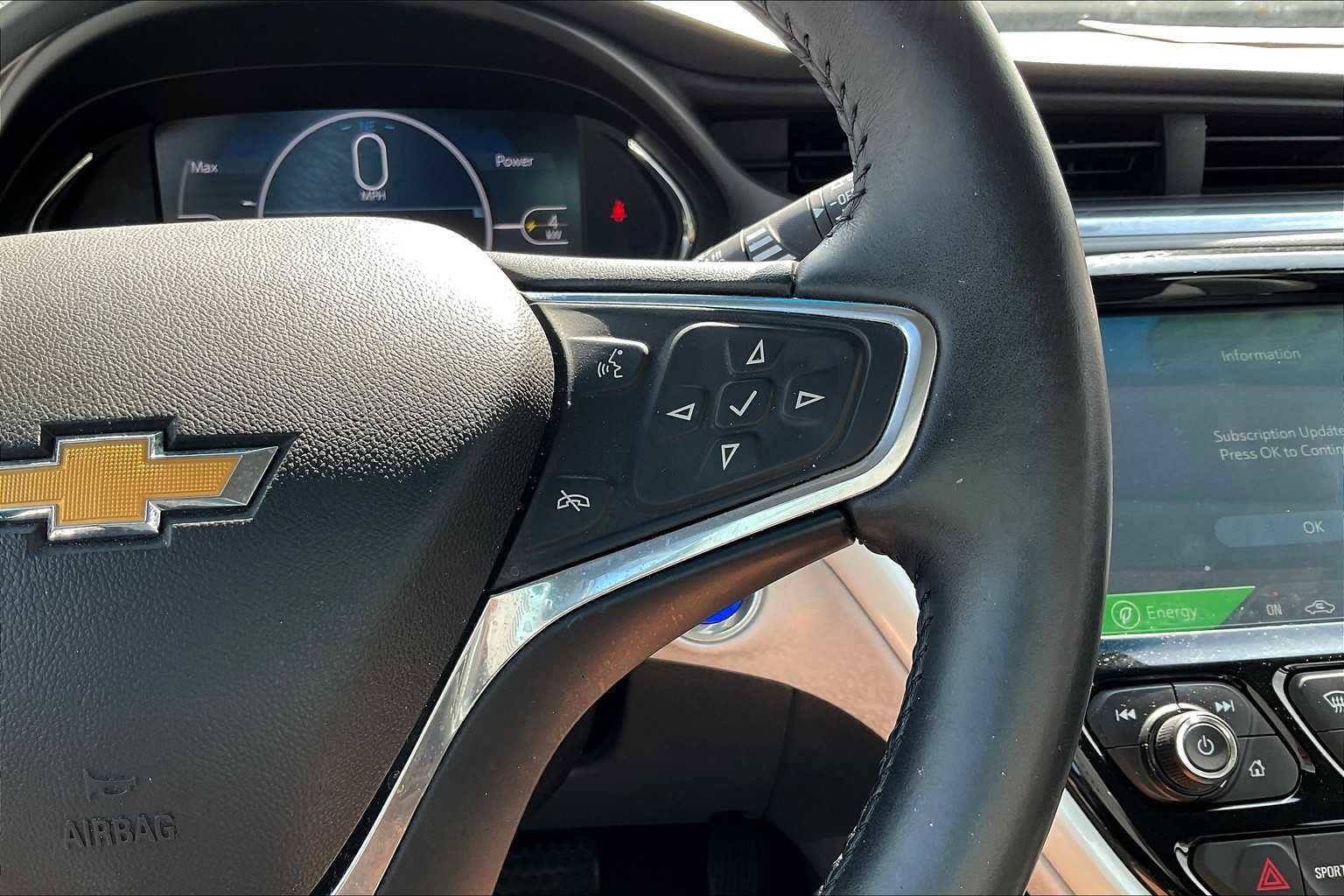 Used 2017 Chevrolet Bolt Premier w/ Driver Confidence II Package image 18