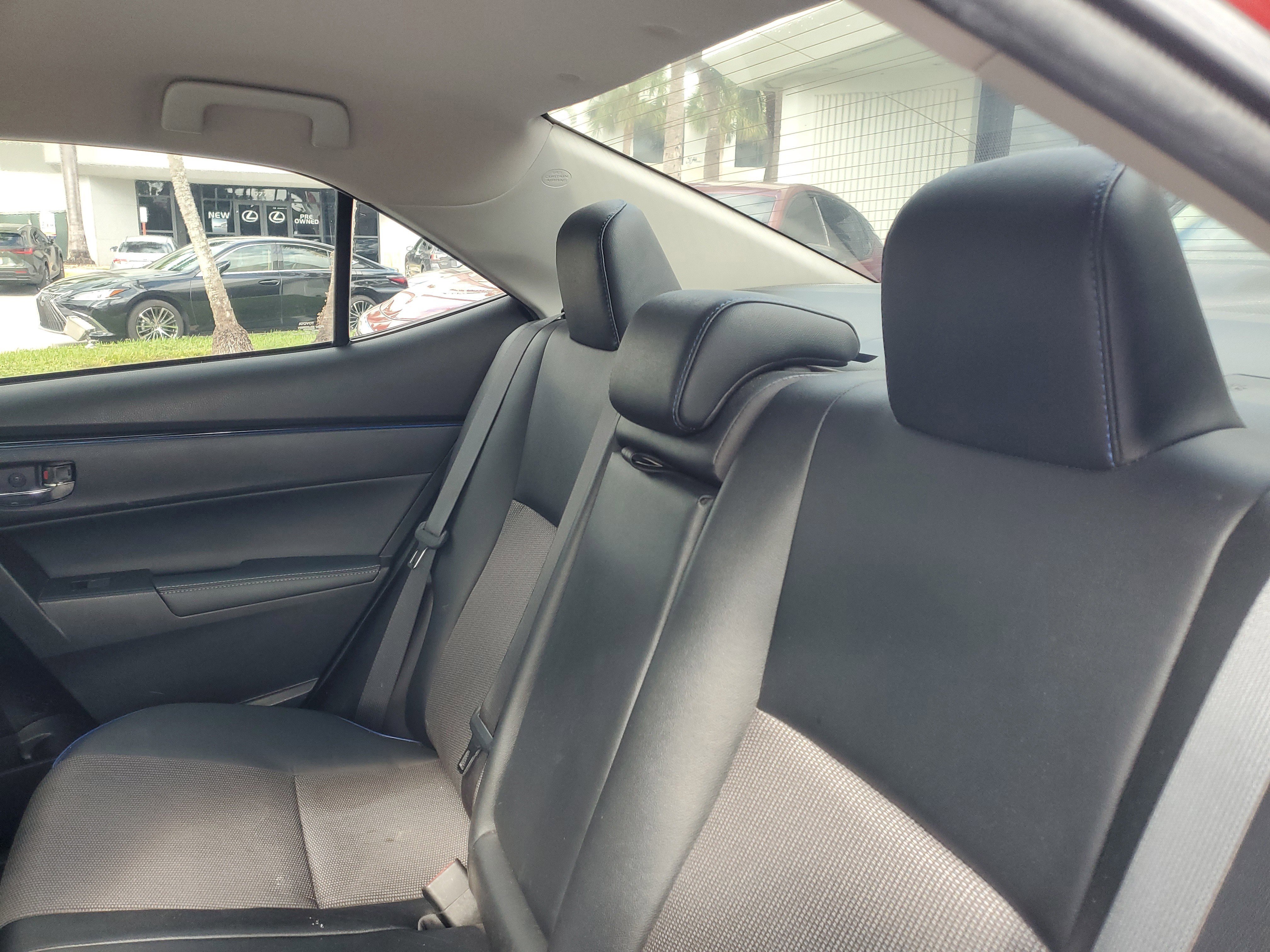 Used 2019 Toyota Corolla SE image 13