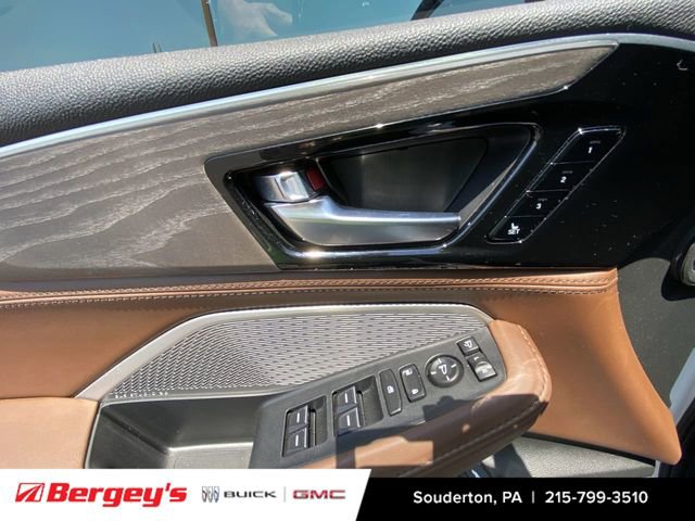 Used 2023 Acura MDX SH-AWD w/ Advance Package image 26