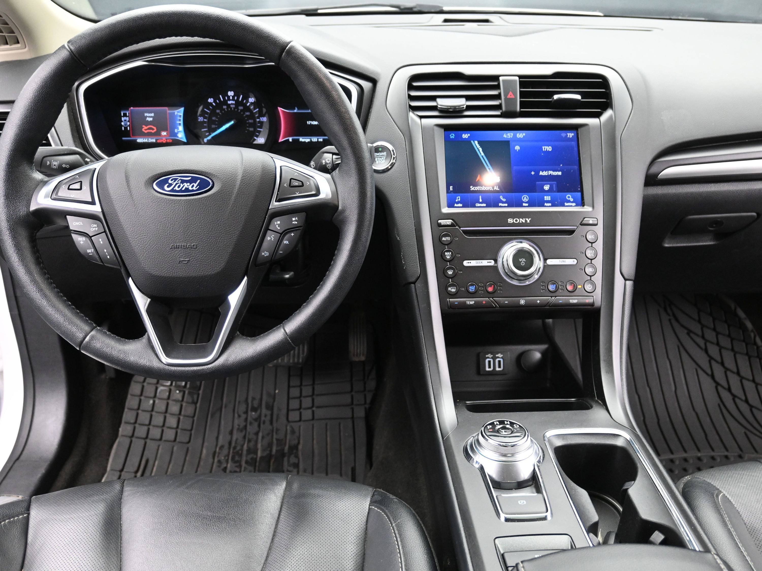 Used 2020 Ford Fusion Energi Titanium FWD image 20