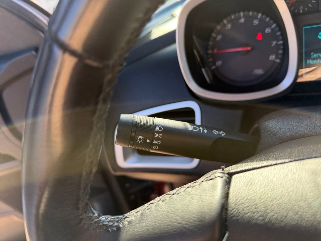 Used 2016 Chevrolet Equinox LT w/ Convenience Package image 29