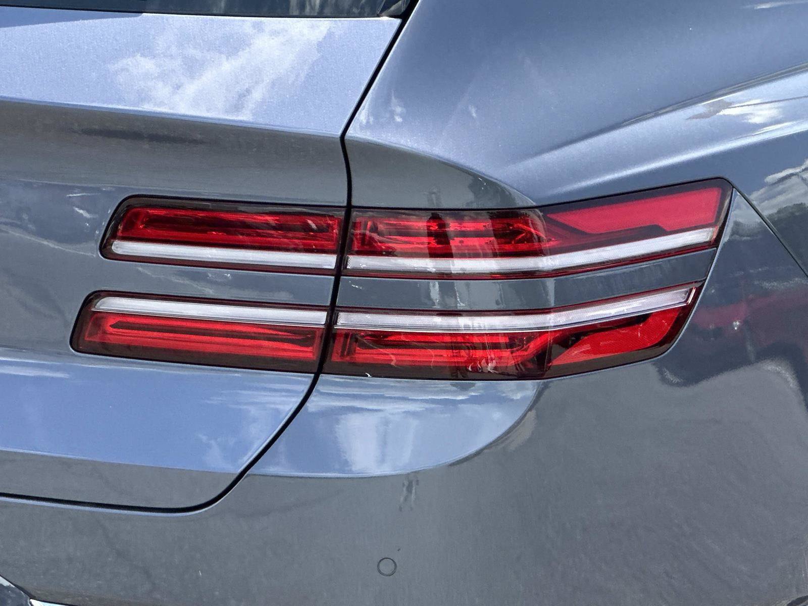 New 2027 Genesis GV80 2.5T AWD/4WD image 9