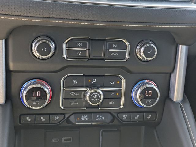 Used 2022 GMC Yukon XL SLT w/ SLT Premium Package image 20