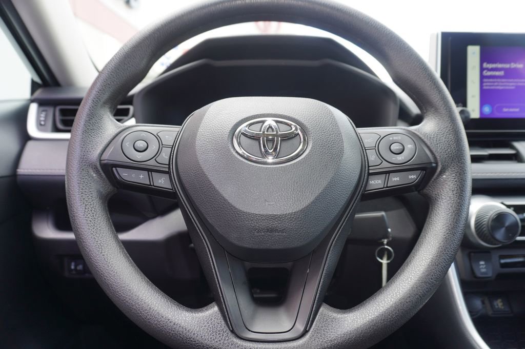 Used 2025 Toyota RAV4 LE image 20