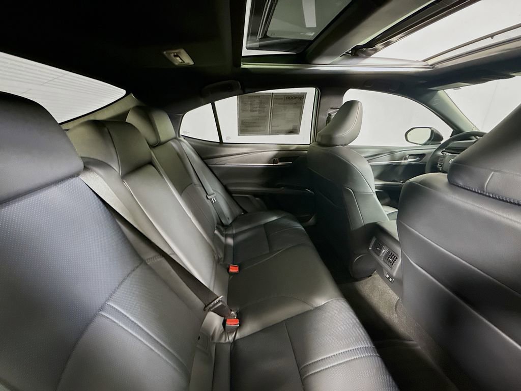 Used 2026 Toyota Camry XSE w/ Premium Plus Package FWD image 29