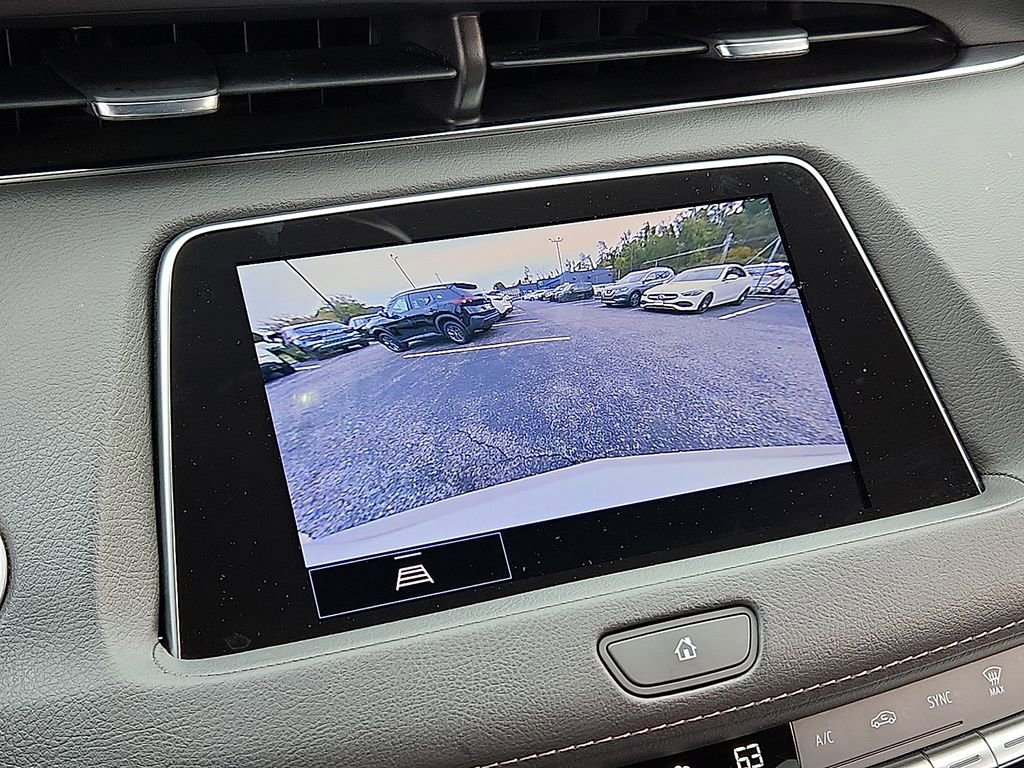 Used 2022 Cadillac XT4 Premium Luxury w/ Cold Weather Package image 18