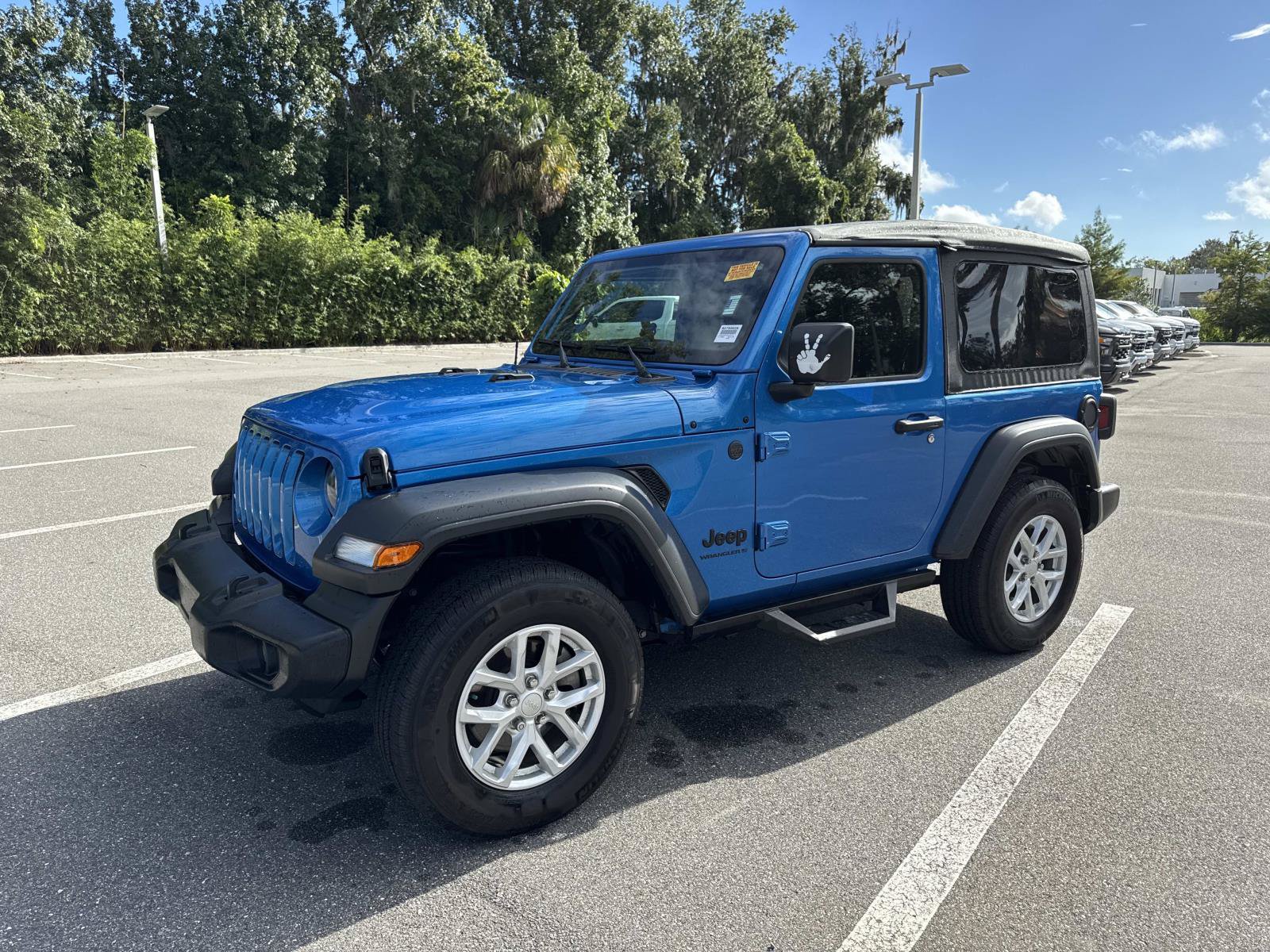 Used 2023 Jeep Wrangler Sport AWD/4WD image 7