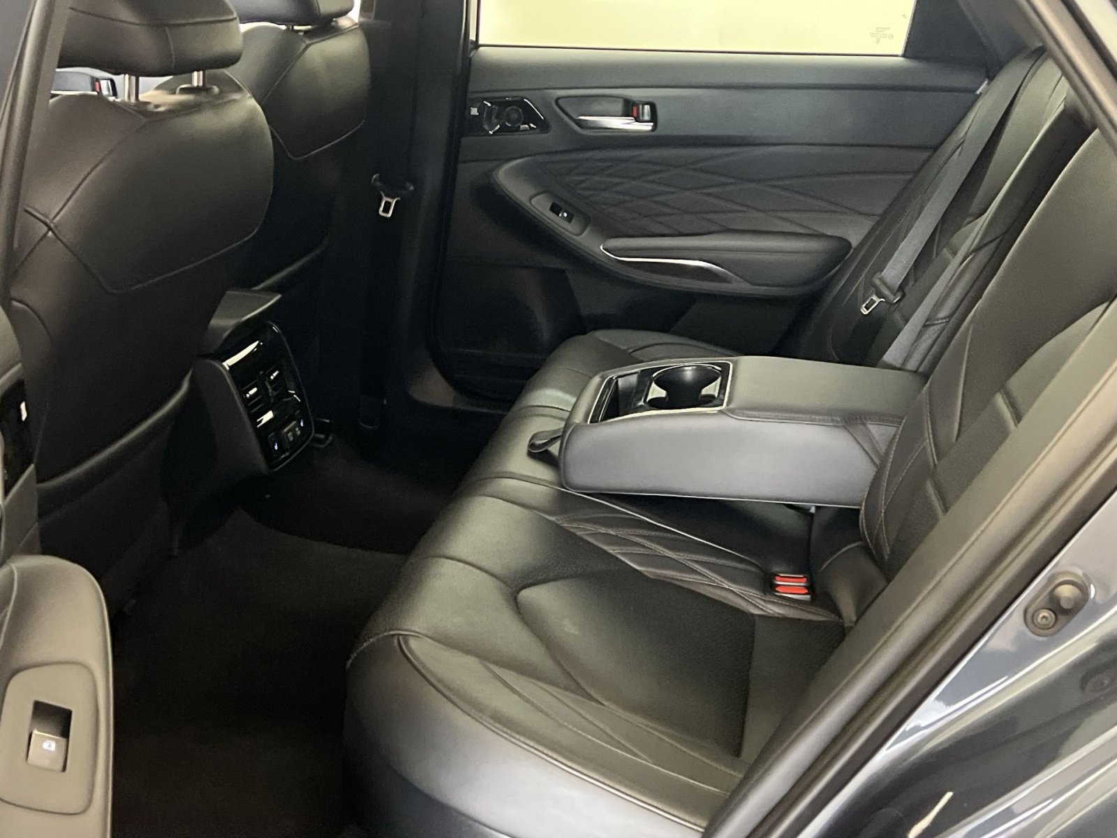 Used 2021 Toyota Avalon Limited w/ Advanced Safety Package FWD image 24