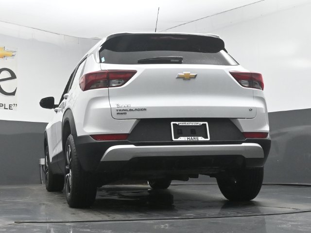 Used 2025 Chevrolet TrailBlazer LT AWD/4WD image 61