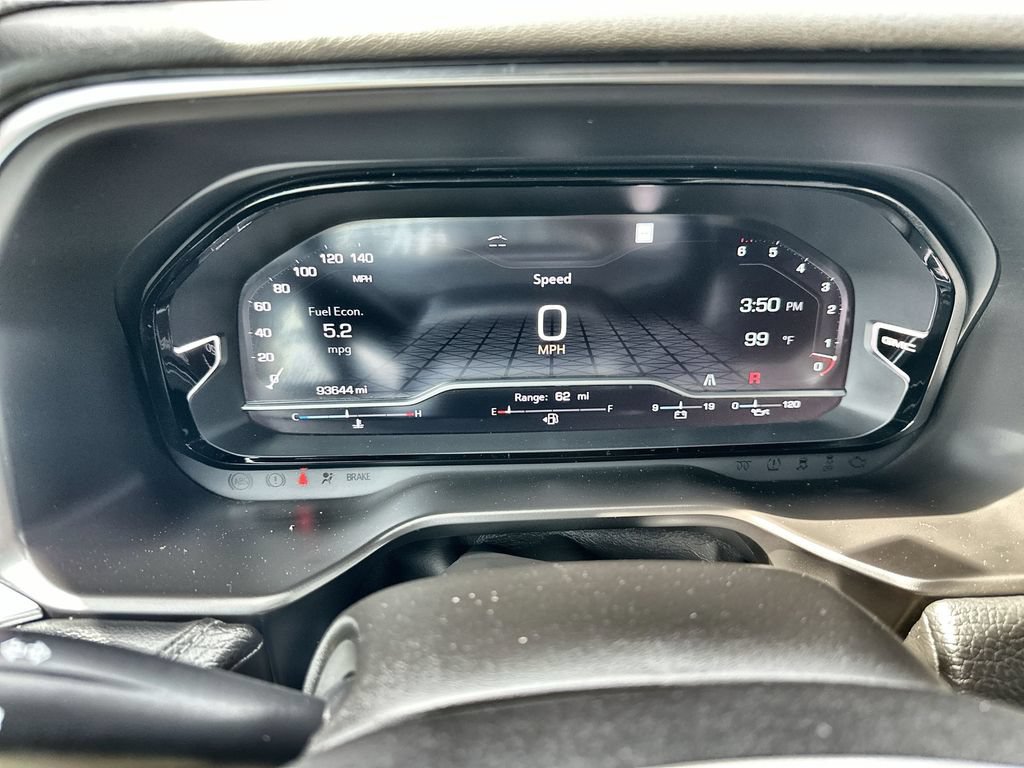 Used 2023 GMC Yukon XL Denali RWD image 30