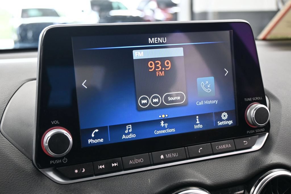 Used 2022 Nissan Sentra SV FWD image 17
