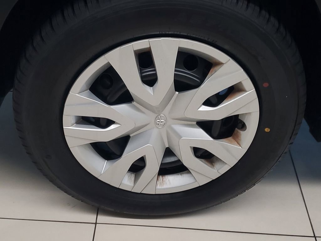 Used 2023 Toyota Corolla Cross L image 4