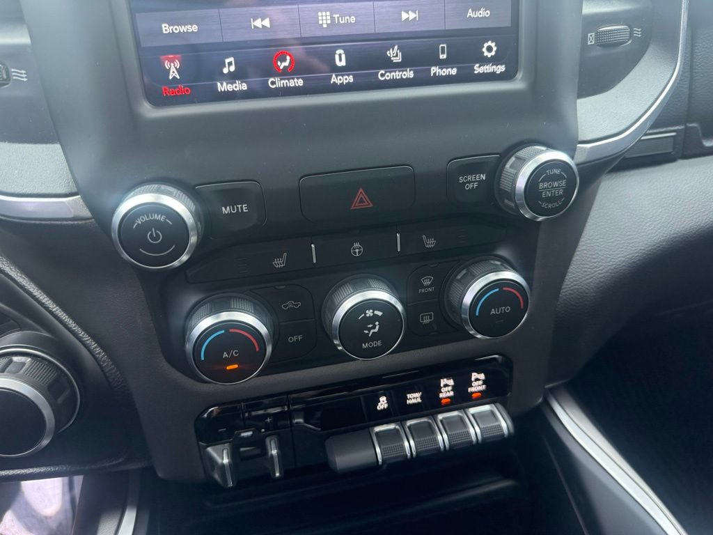 Used 2021 RAM 1500 Big Horn image 31