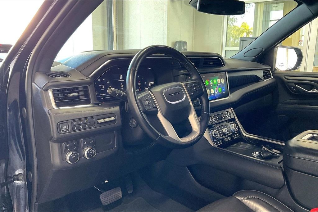 Used 2024 GMC Yukon XL Denali image 4