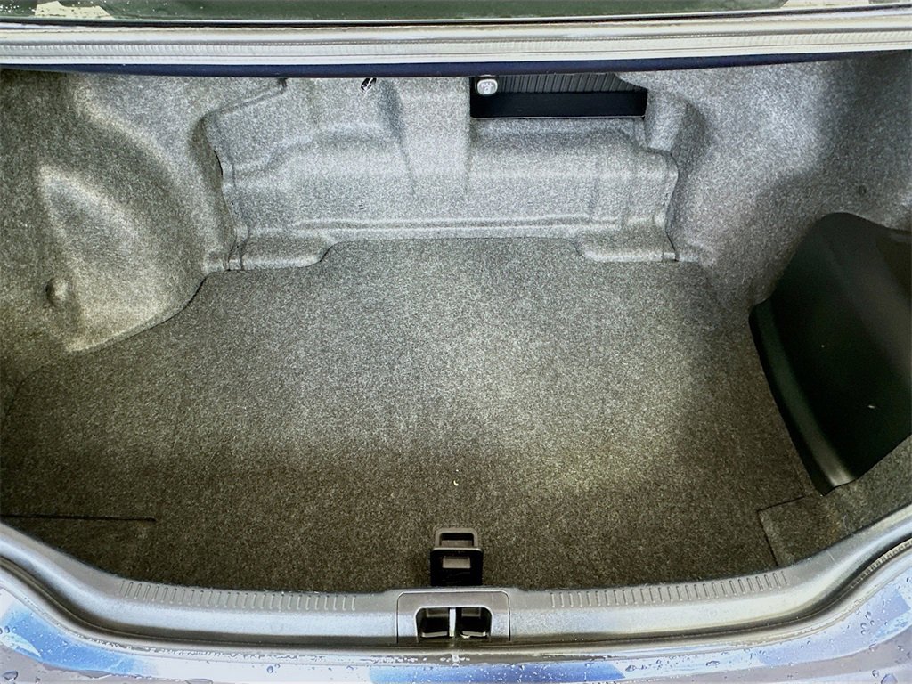 Used 2016 Toyota Camry LE image 23