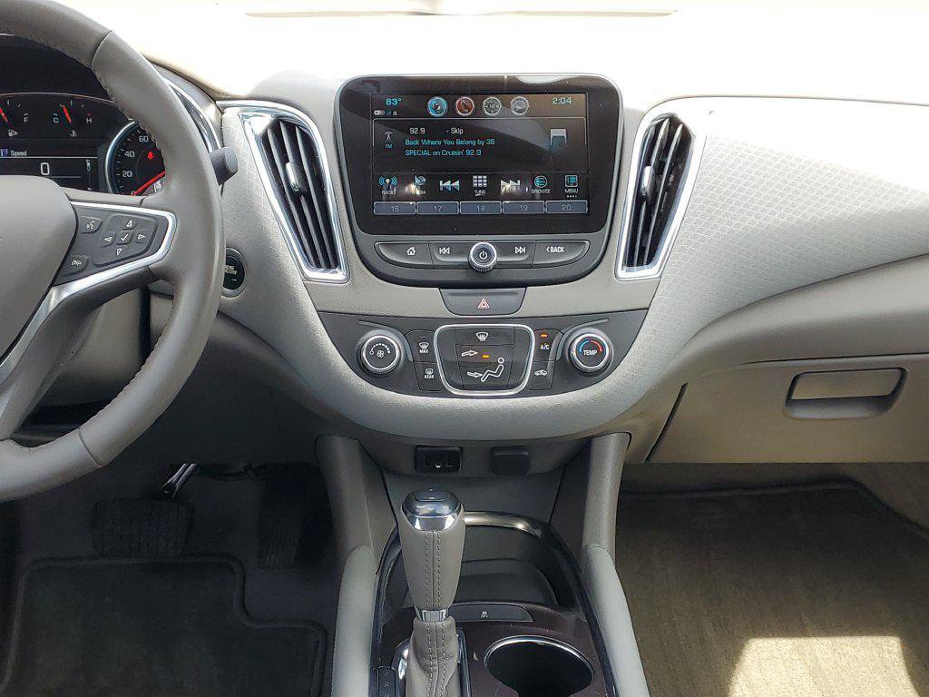 Used 2018 Chevrolet Malibu LT FWD image 24