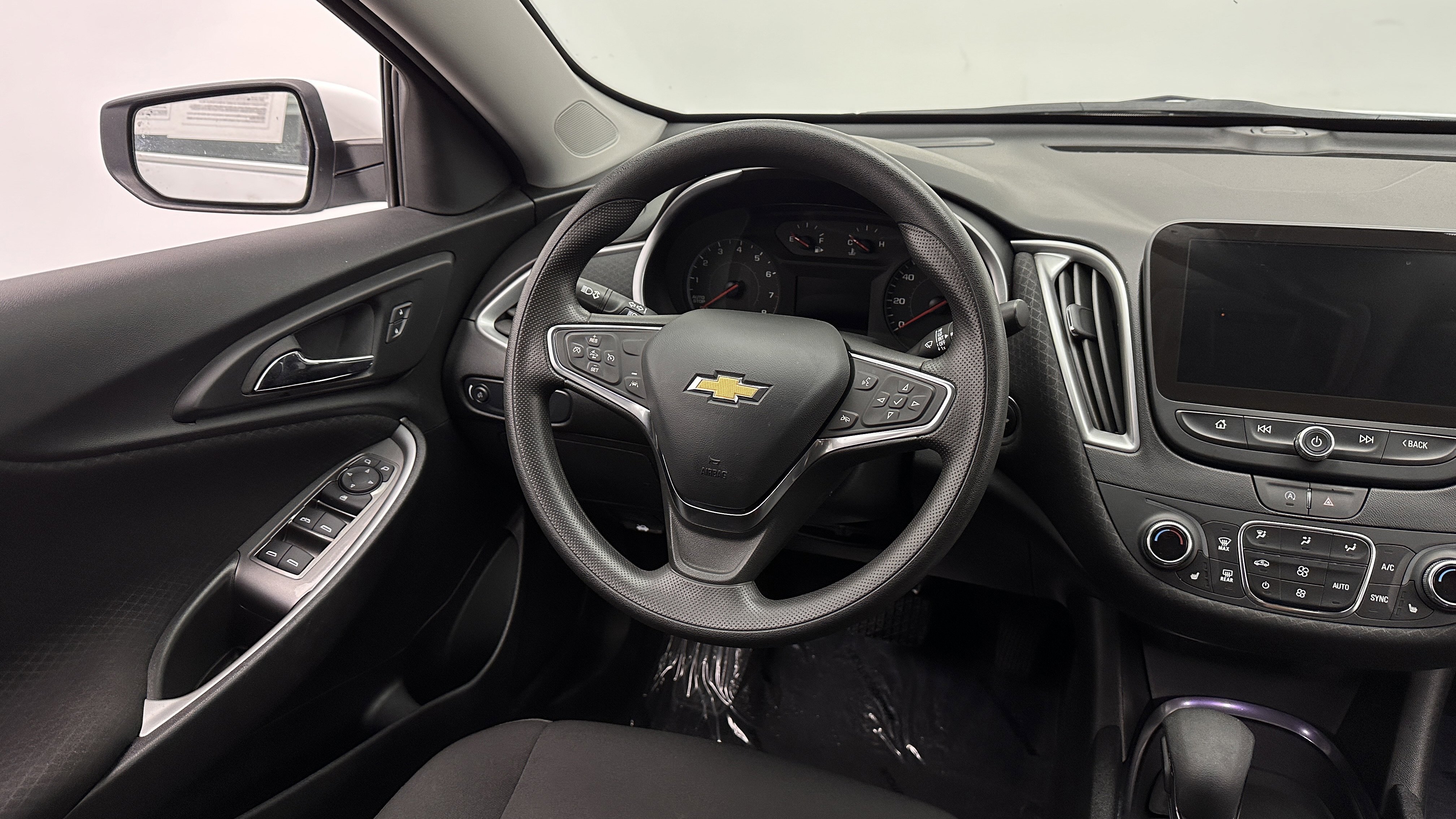 Used 2024 Chevrolet Malibu LT FWD image 26