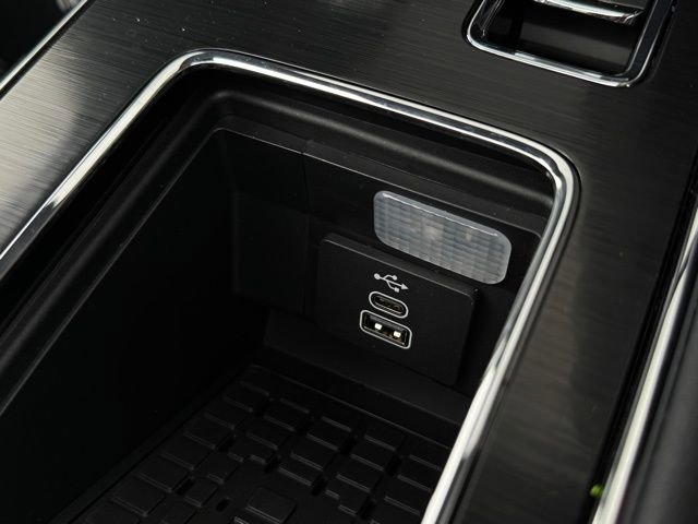 New 2026 Lincoln Aviator AWD image 39